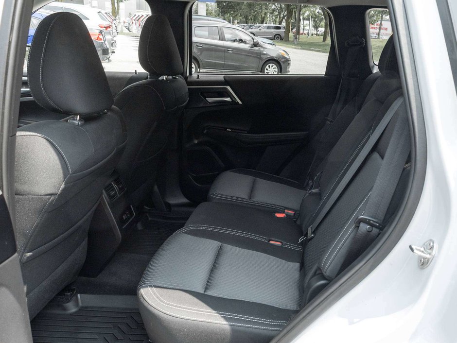 Mitsubishi Outlander SE S-AWC CPO FINANCE RATES FOR AS LOW AS 0.90% 2024-17