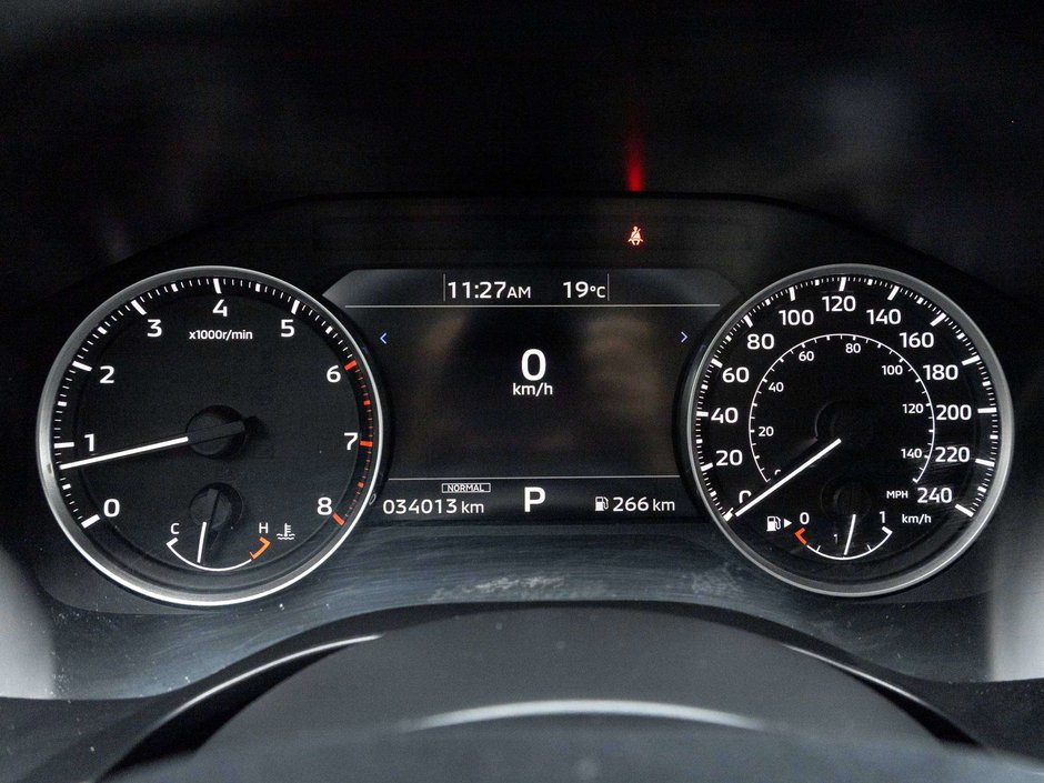 2024 Mitsubishi Outlander ES-5