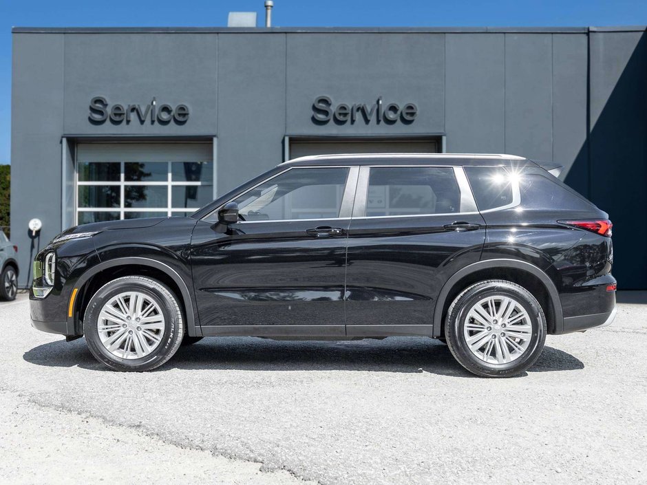 2024 Mitsubishi Outlander SE S-AWC CPO FINANCE RATES FOR AS LOW AS 0.90%-2