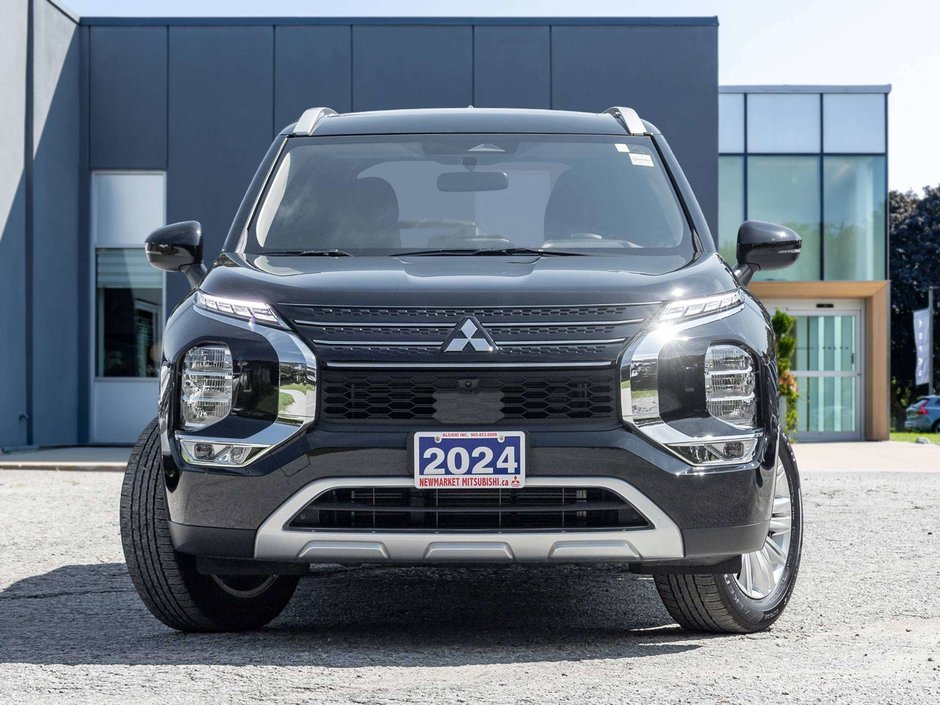 2024 Mitsubishi Outlander SE S-AWC CPO FINANCE RATES FOR AS LOW AS 0.90%-1