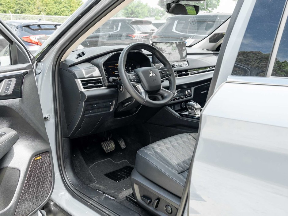 2025 Mitsubishi Outlander GT S-AWC CPO FINANCE RATES FOR AS LOW AS 0.90%-6