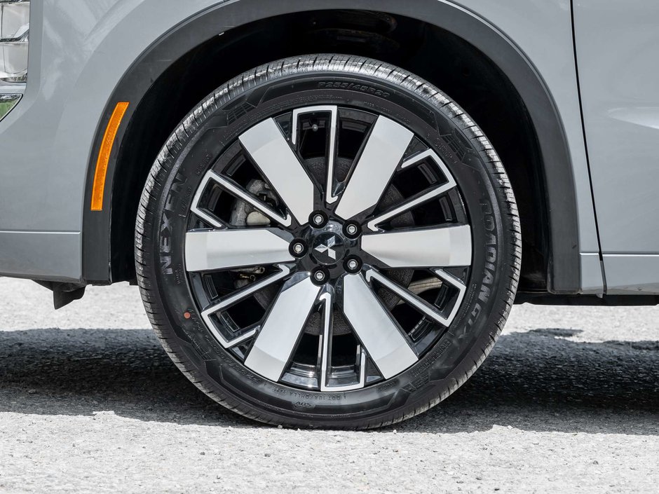 2025 Mitsubishi Outlander GT S-AWC CPO FINANCE RATES FOR AS LOW AS 0.90%-3