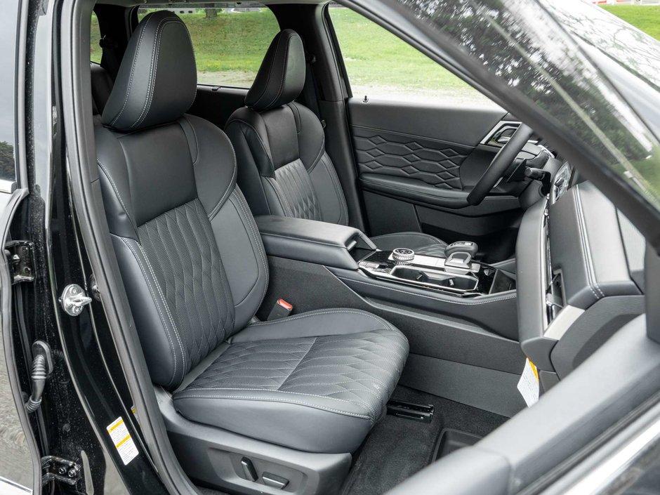2025 Mitsubishi Outlander GT S-AWC CPO FINANCE RATES FOR AS LOW AS 0.90%-25