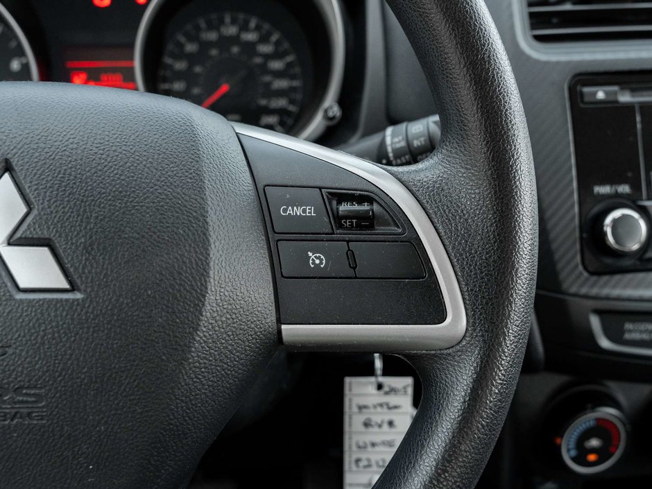 Mitsubishi RVR 2WD 4dr Manual ES   AS IS 2015-9