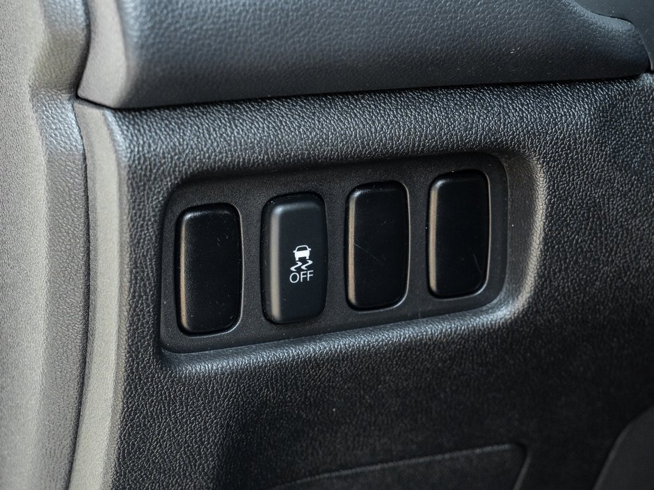 2015 Mitsubishi RVR 2WD 4dr Manual ES   AS IS-11