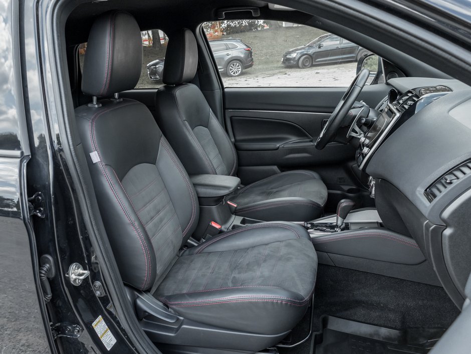 2020 Mitsubishi RVR Limited Edition AWC-17