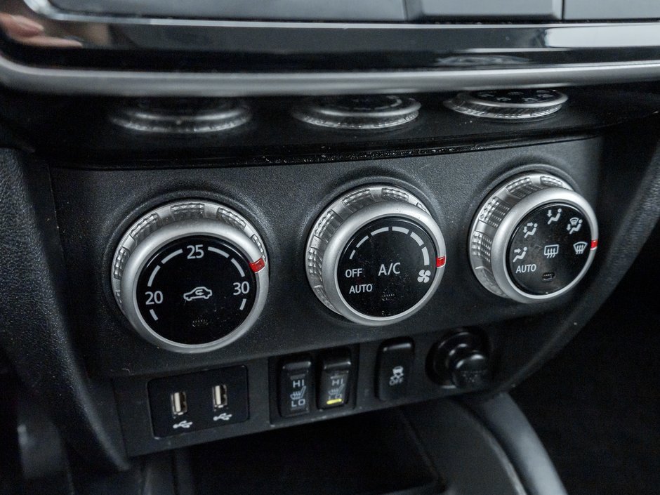 Mitsubishi RVR ES FWD   CPO FINANCE RATES FOR AS LOW AS 0.90% 2022-15