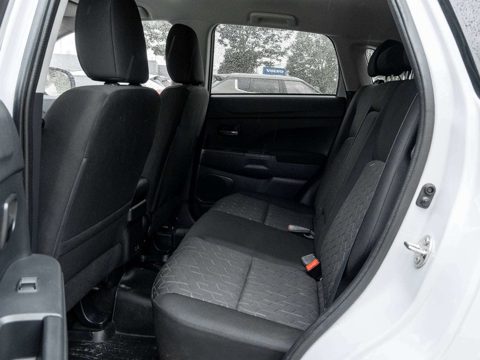 2023 Mitsubishi RVR SE S-AWC CPO FINANCE RATES FOR AS LOW AS 0.90%-19