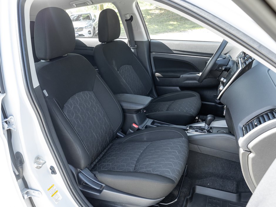 2024 Mitsubishi RVR ES FWD   CPO FINANCE RATES FOR AS LOW AS 0.90%-19