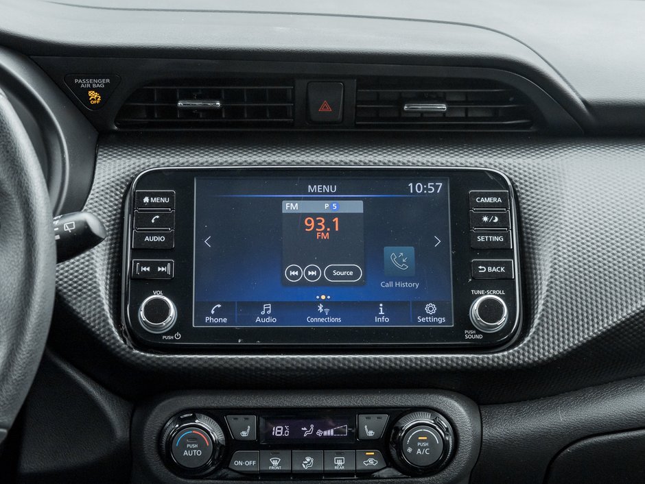 2021 Nissan Kicks SV FWD-19