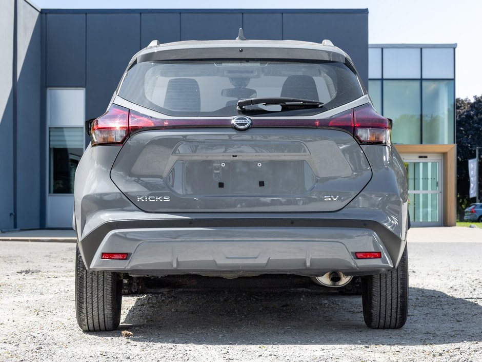 2021 Nissan Kicks SV FWD   LOW KM   AVAILABLE FOR FINANCING-5