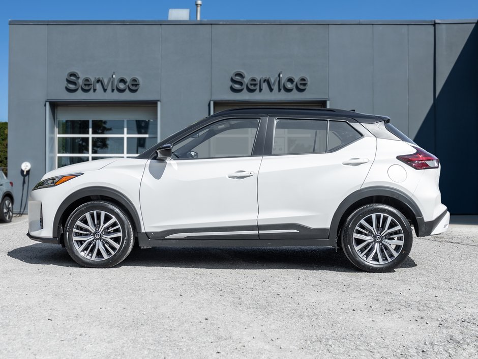 Nissan Kicks SR FWD  TRADE IN  NO ACCIDENTS  ONE OWNER 2021-2