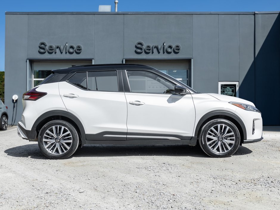Nissan Kicks SR FWD  TRADE IN  NO ACCIDENTS  ONE OWNER 2021-4