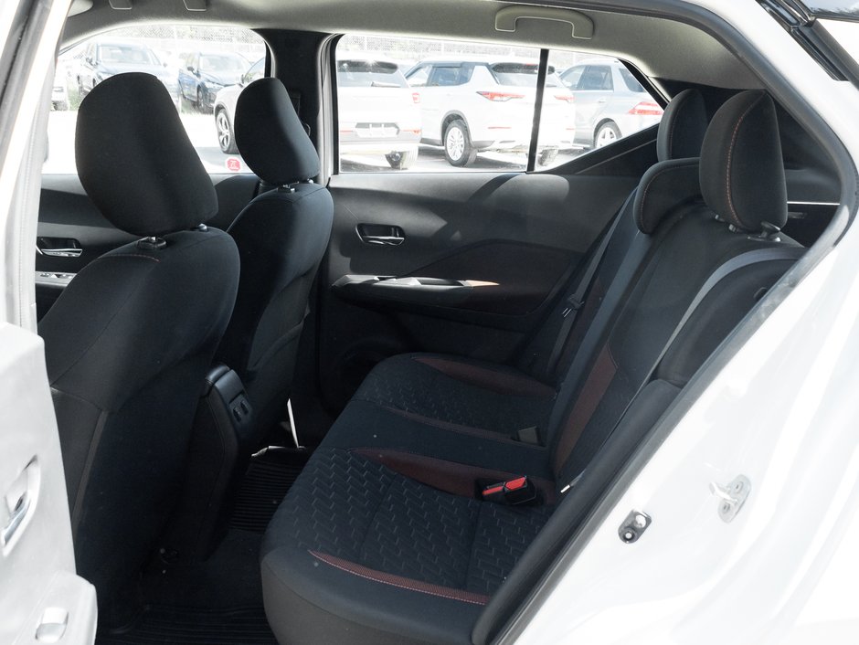 Nissan Kicks SR FWD  TRADE IN  NO ACCIDENTS  ONE OWNER 2021-18