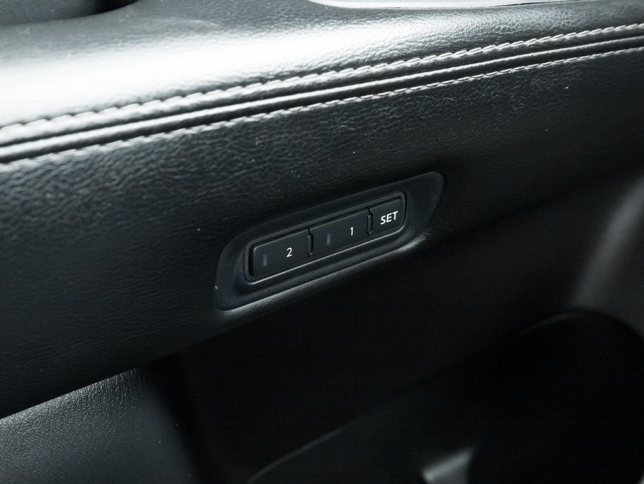 2014 Nissan Pathfinder 4WD 4dr SL-12