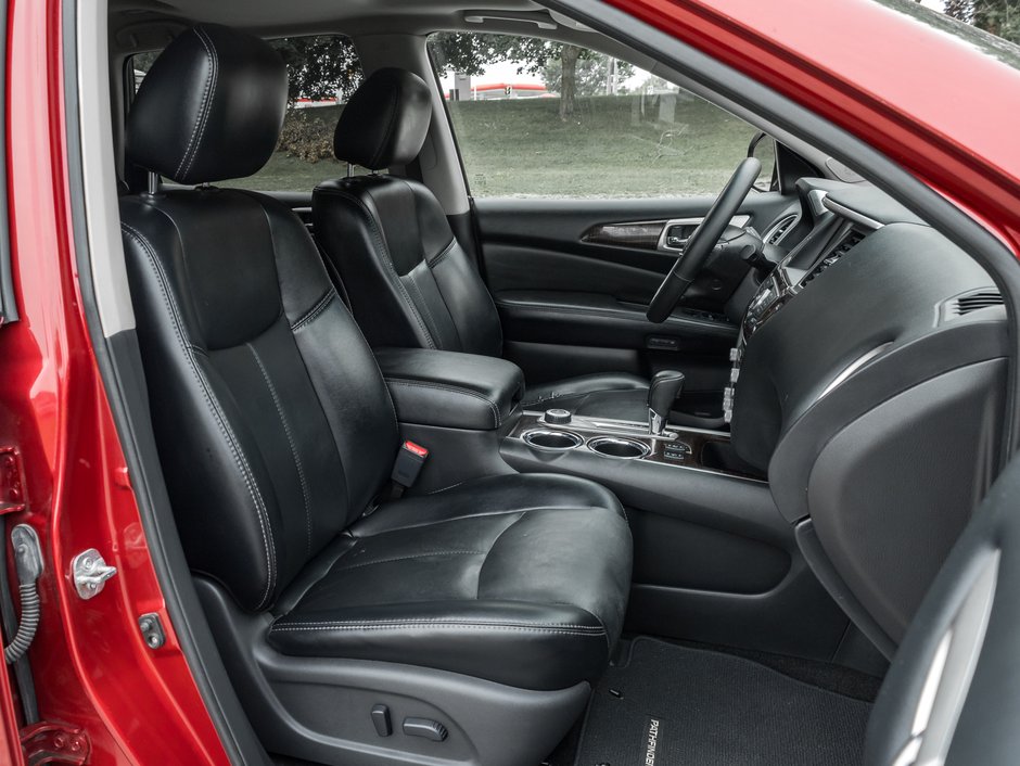 2014 Nissan Pathfinder 4WD 4dr SL-21