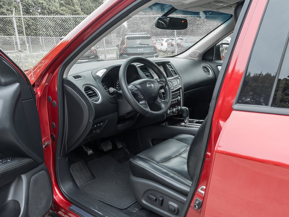 2014 Nissan Pathfinder 4WD 4dr SL-6