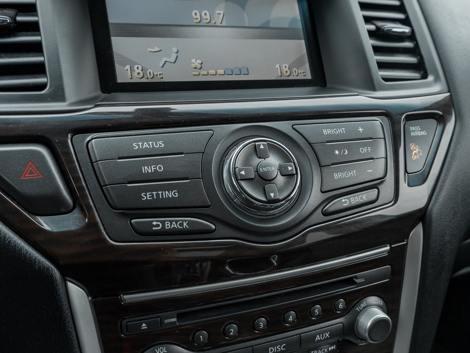 2014 Nissan Pathfinder 4WD 4dr SL-18