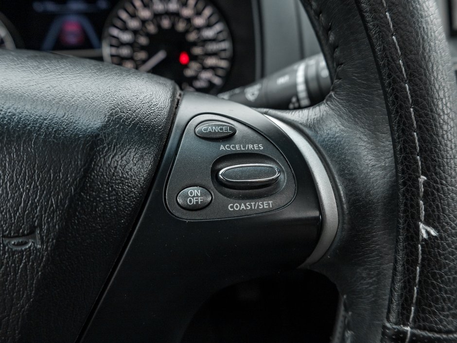 2014 Nissan Pathfinder 4WD 4dr SL-9