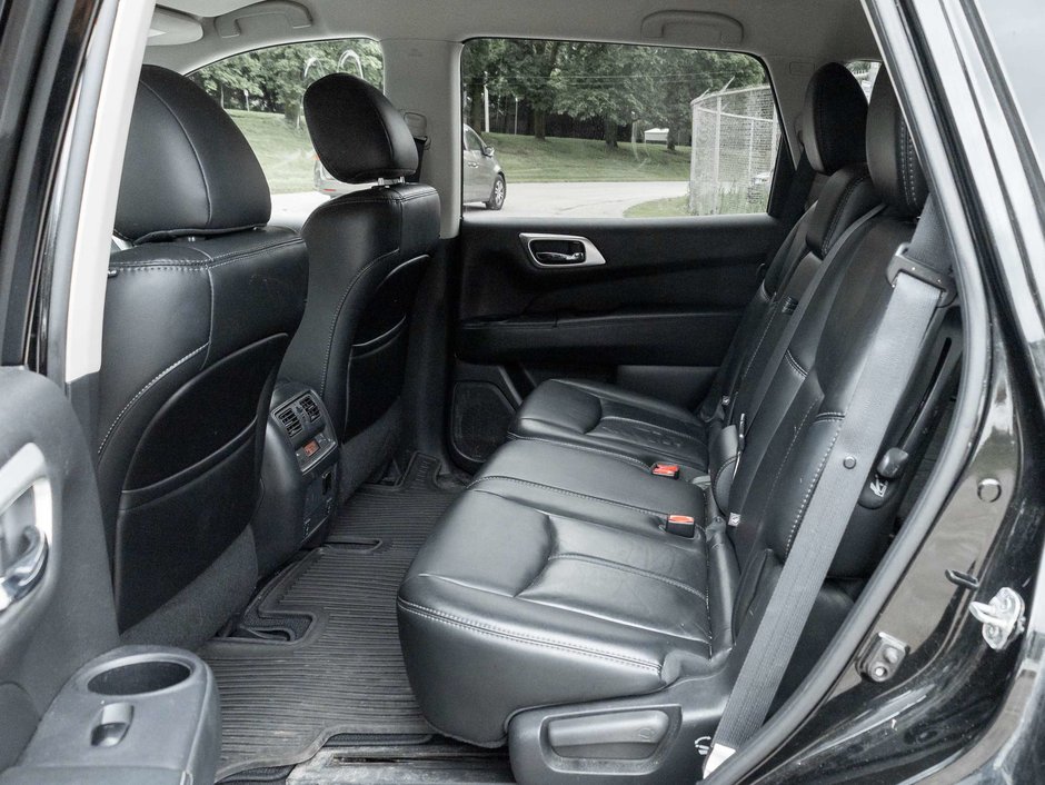 2016 Nissan Pathfinder SL-22