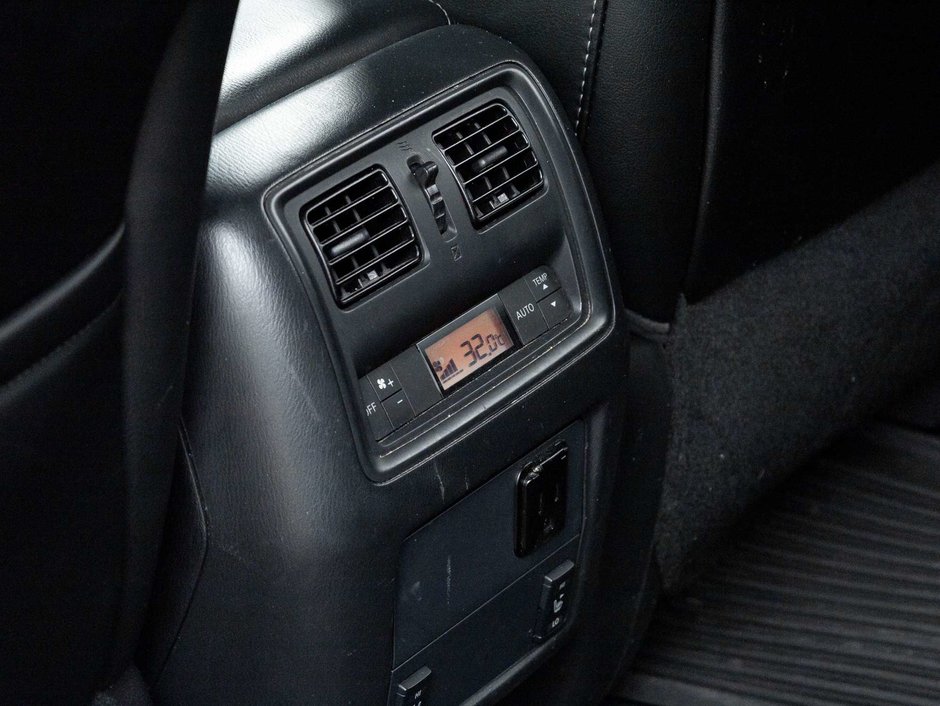 2016 Nissan Pathfinder SL-23