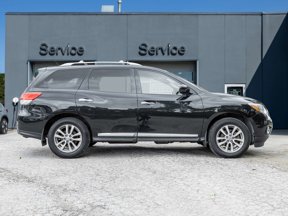 2016 Nissan Pathfinder SL-4