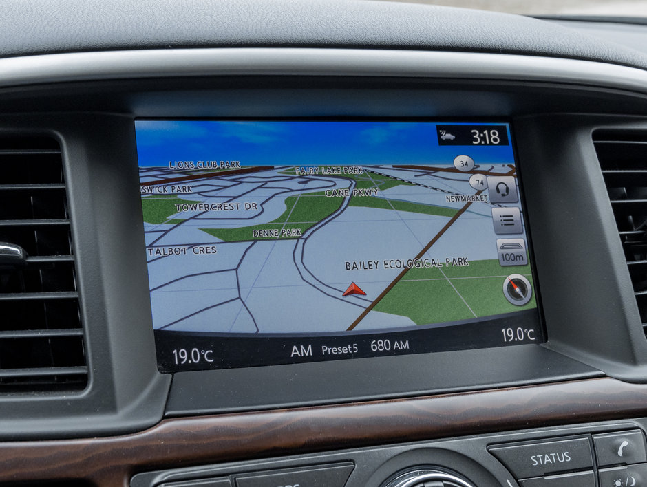 Nissan Pathfinder 4x4 Platinum 2019-9
