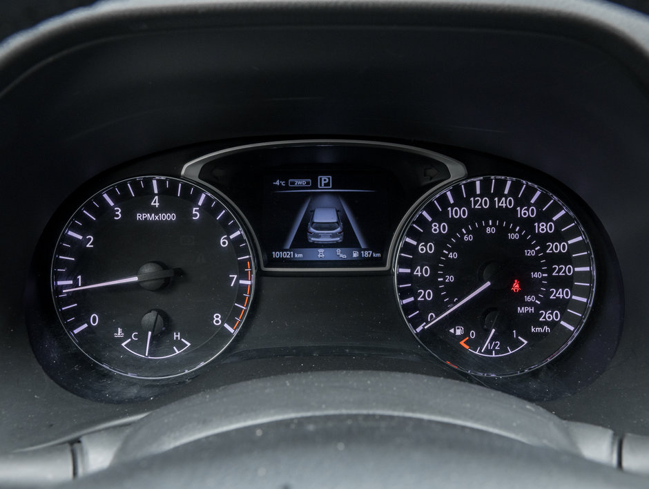 Nissan Pathfinder 4x4 Platinum 2019-8