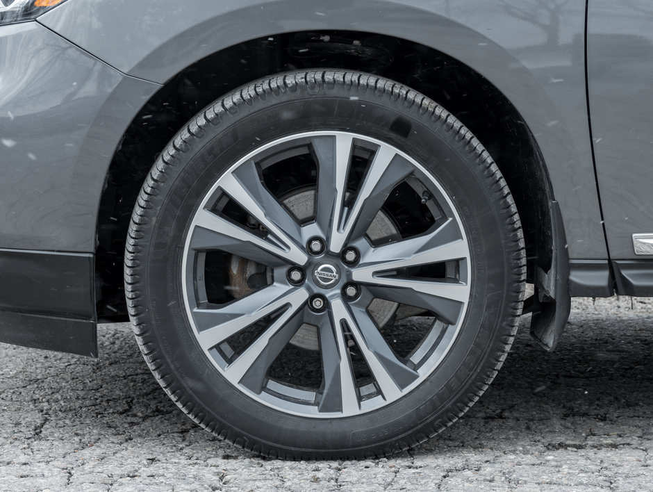 Nissan Pathfinder 4x4 Platinum 2019-3