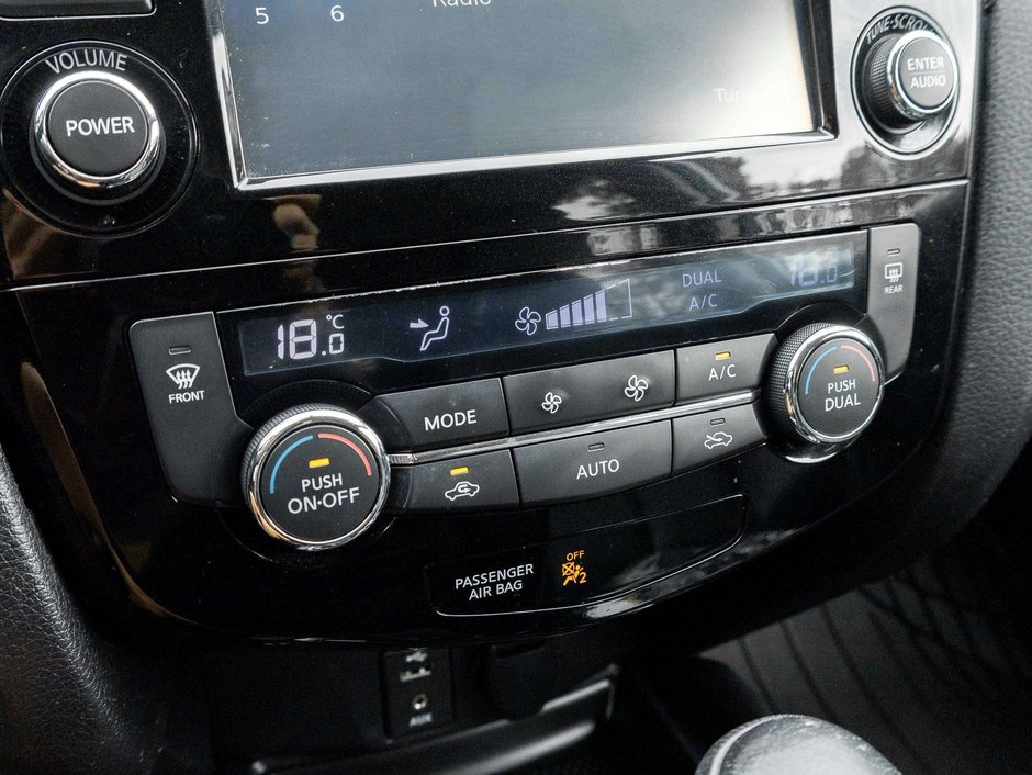 2015 Nissan Rogue SL-17