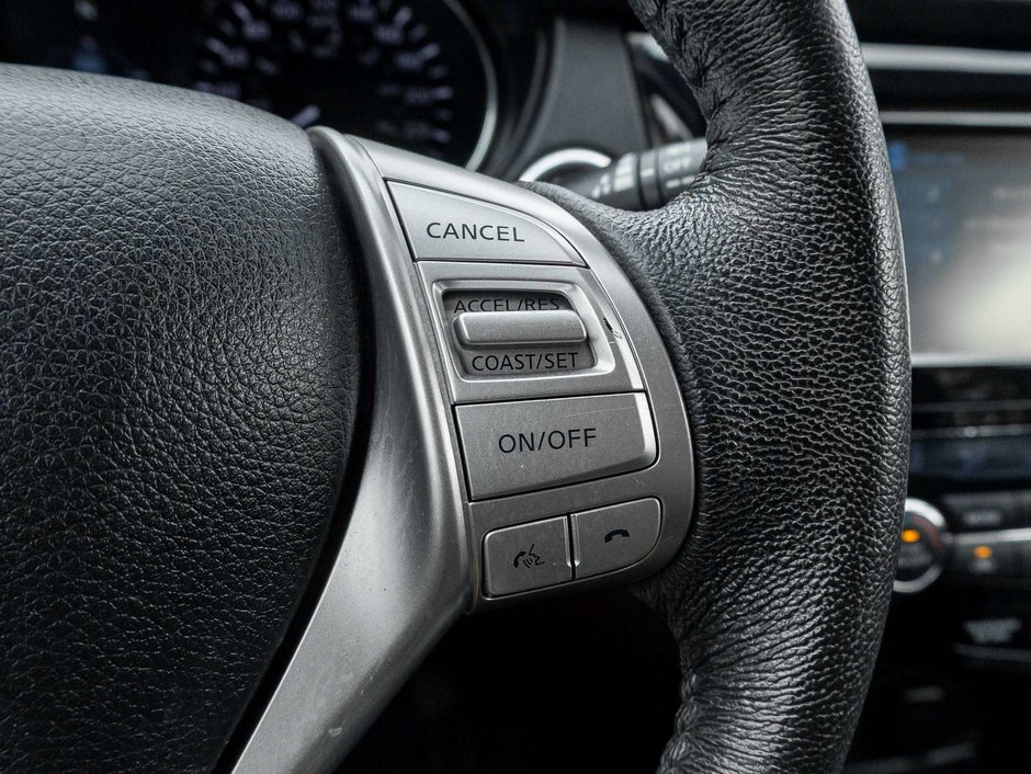 2015 Nissan Rogue SL-9