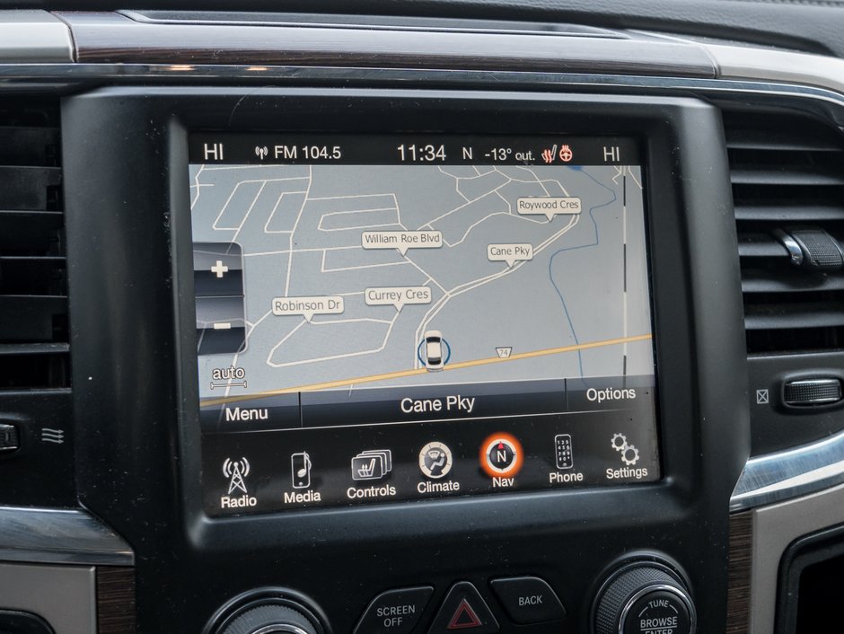 2015 Ram 1500 4WD Crew Cab Laramie ONE OWNER  NO ACIDENTS  AS IS-10