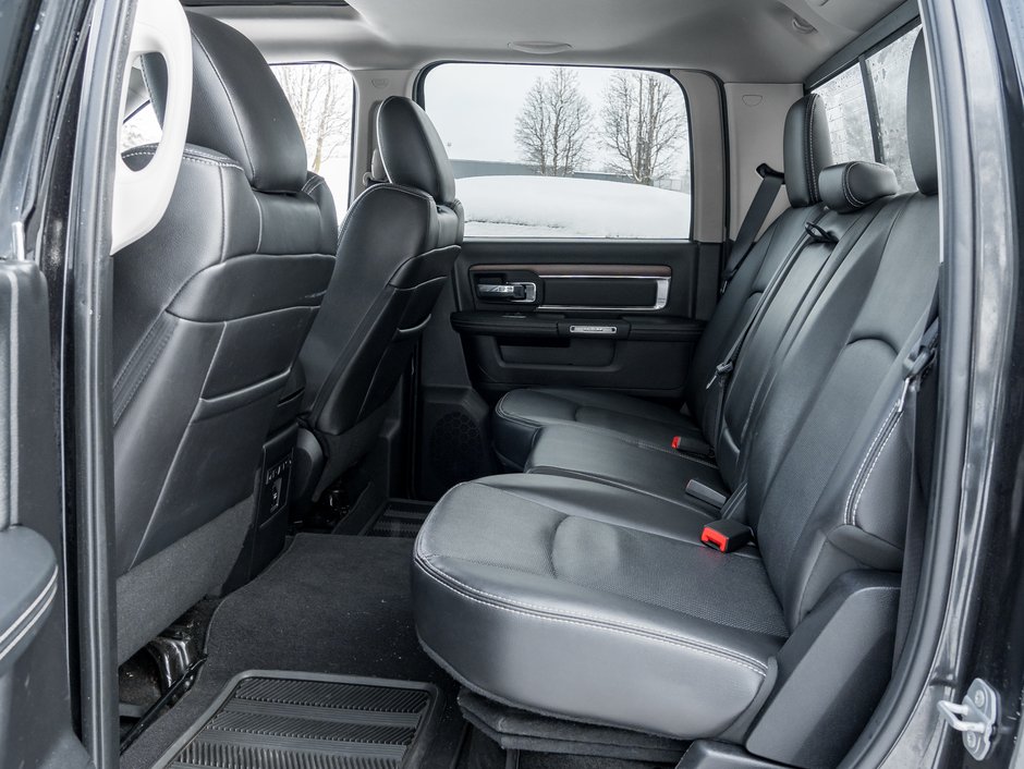 2015 Ram 1500 4WD Crew Cab Laramie ONE OWNER  NO ACIDENTS  AS IS-21