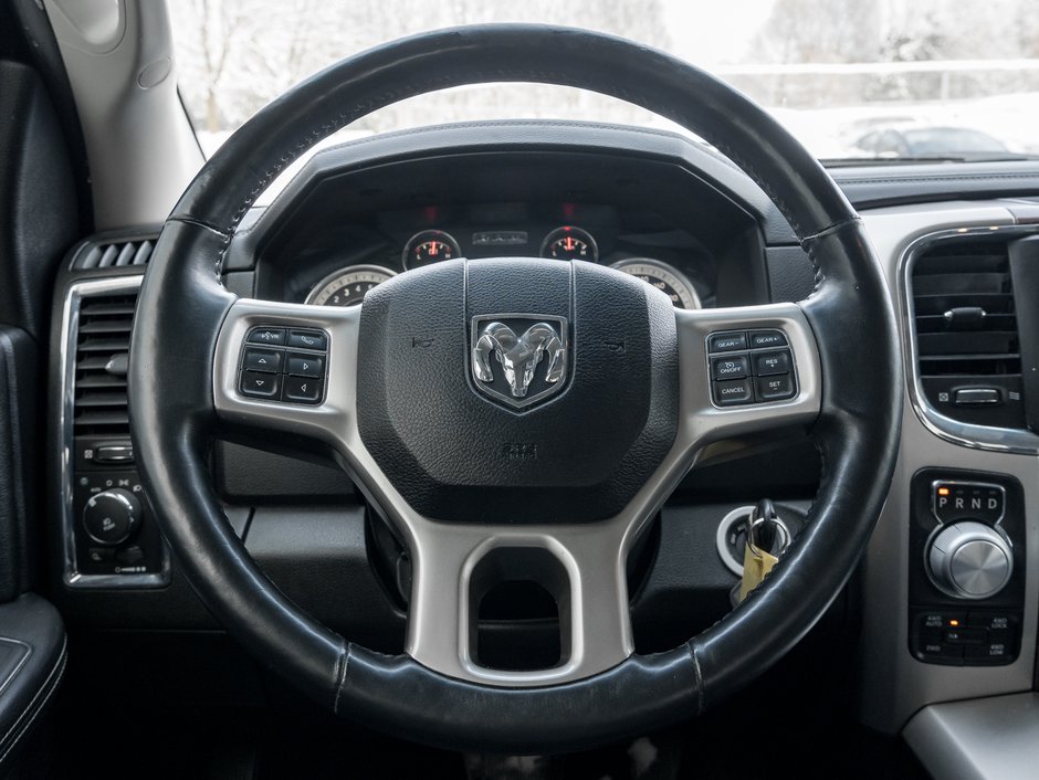 2015 Ram 1500 4WD Crew Cab Laramie ONE OWNER  NO ACIDENTS  AS IS-8