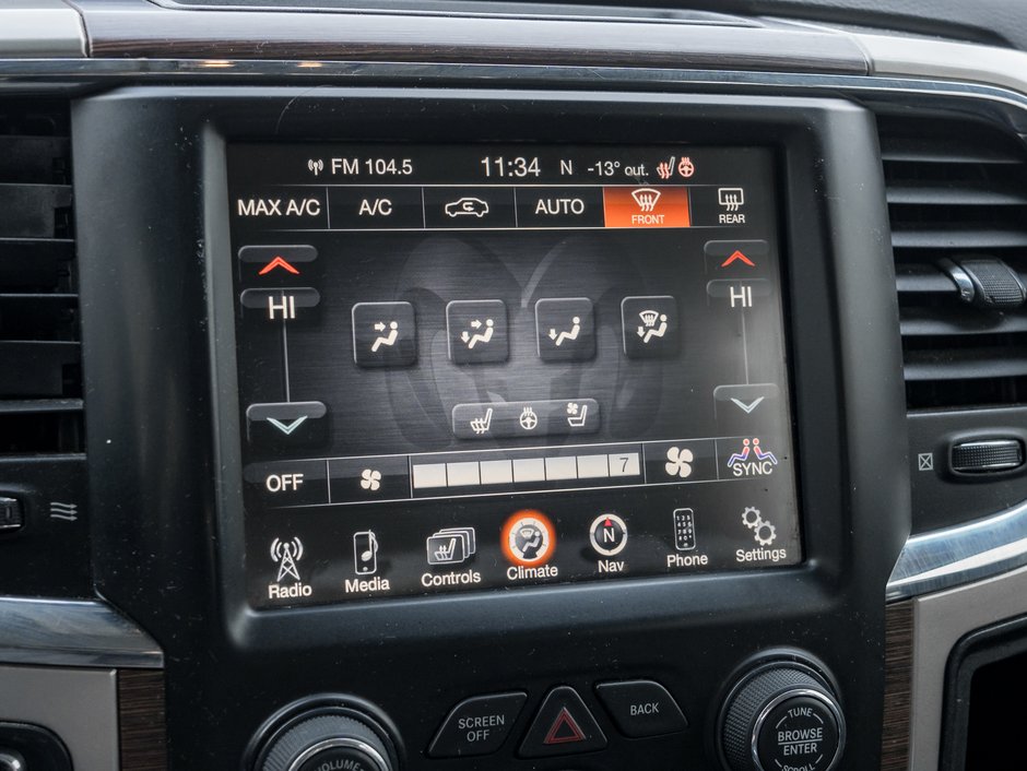 2015 Ram 1500 4WD Crew Cab Laramie ONE OWNER  NO ACIDENTS  AS IS-16