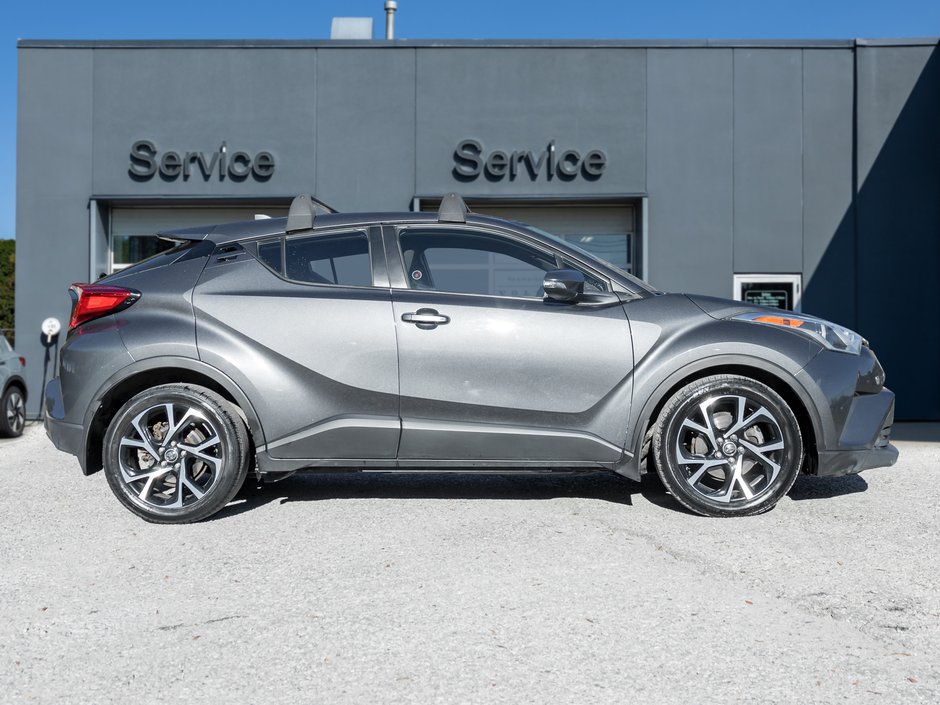 2018 Toyota C-HR FWD XLE / SAFETY CERTIFIED / ACCIDENT FREE-4