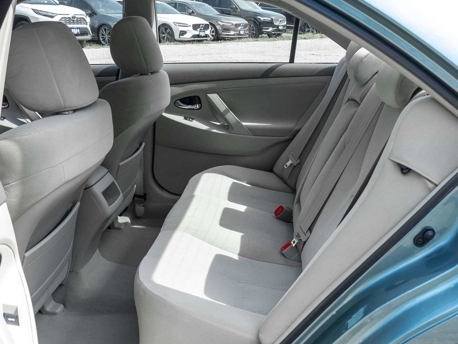 2011 Toyota Camry LE  CONVENIENCE PACK  CLEAN CARFAX  AS IS-19