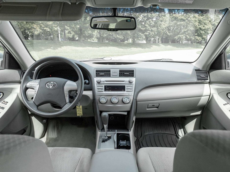 2011 Toyota Camry LE  CONVENIENCE PACK  CLEAN CARFAX  AS IS-20