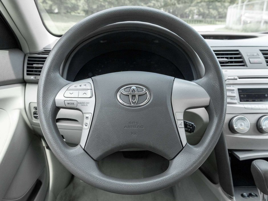 2011 Toyota Camry LE  CONVENIENCE PACK  CLEAN CARFAX  AS IS-7
