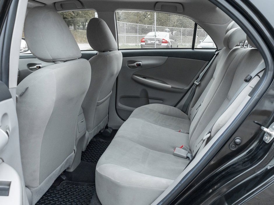 2012 Toyota Corolla 4dr Sdn Auto LE  AS IS  AS TRADED-19