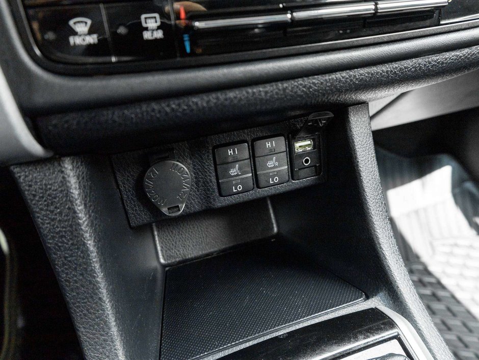 2019 Toyota Corolla LE   SAFETY CERTIFIED   TRADE IN   FINANCING AVAIL-16