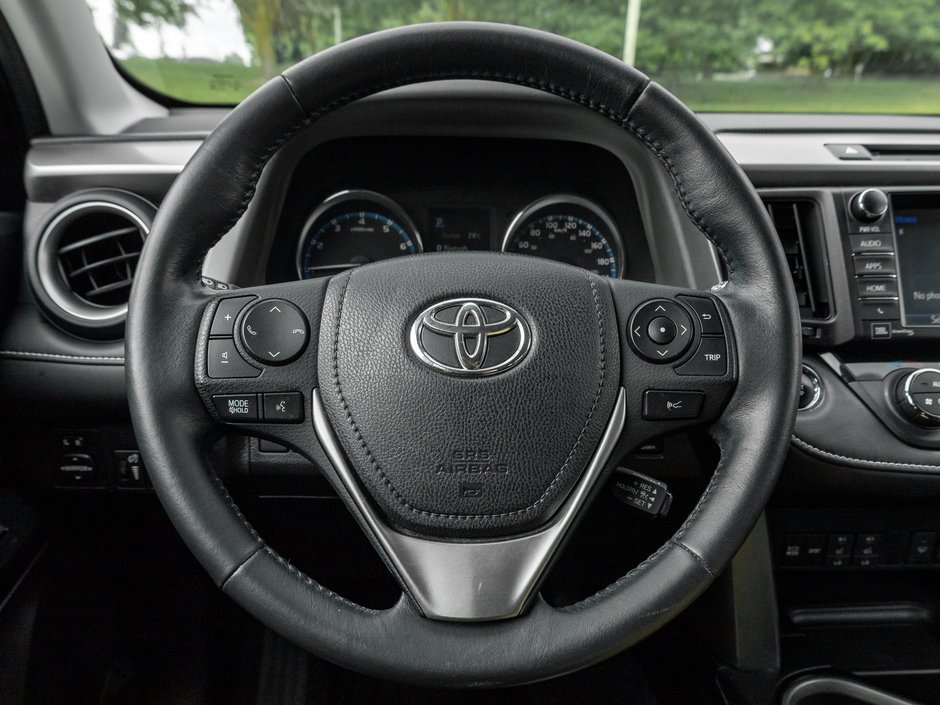 2016 Toyota RAV4 AWD 4dr LIMITED  TRADE IN  NO ACCIDENTS  LIKE NEW-7
