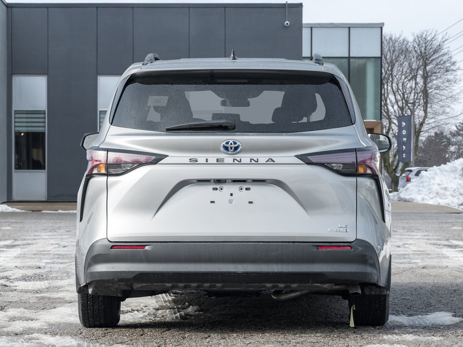 2024 Toyota Sienna LE 8-Passenger FWD  LOW KM FINANCE AS LOW AS 6.29%-5