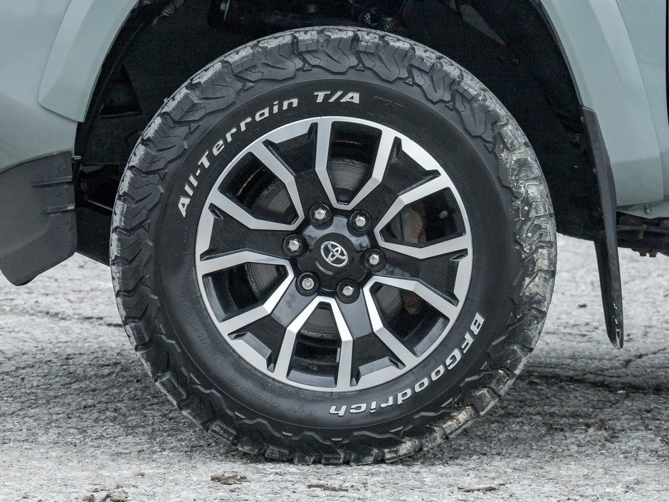 2023 Toyota Tacoma 4x4 Double Cab TRD SPORT PREMIUM LIKE NEW TRADE IN-3