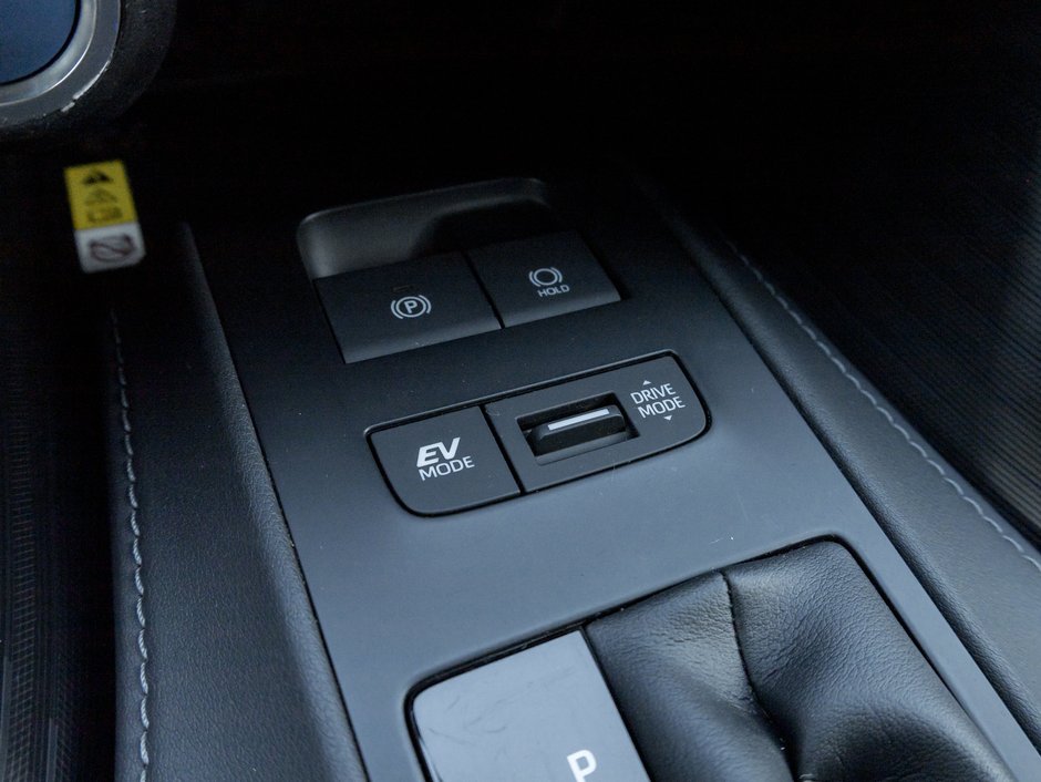 2021 Toyota Venza XLE HYBRID AWD  ONE OWNER  TRADE IN  SAFETY CERT-16