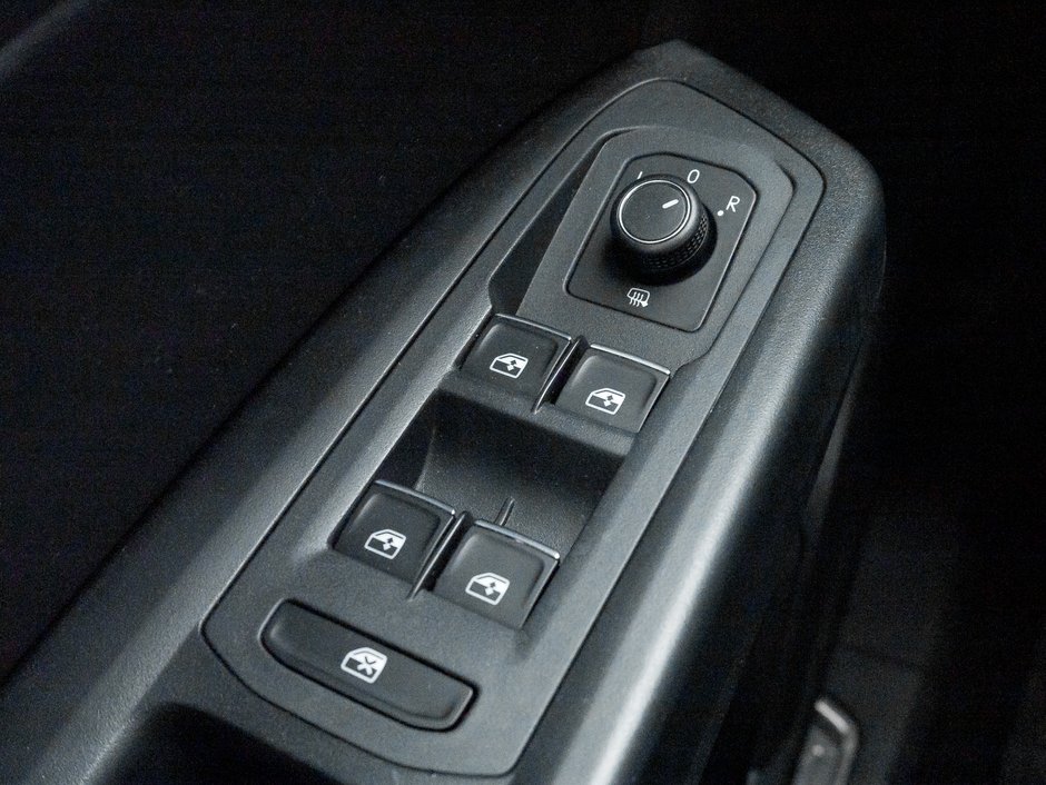 Volkswagen Atlas Execline 3.6 FSI 4MOTION  TRADE IN  R-LINE 2018-13