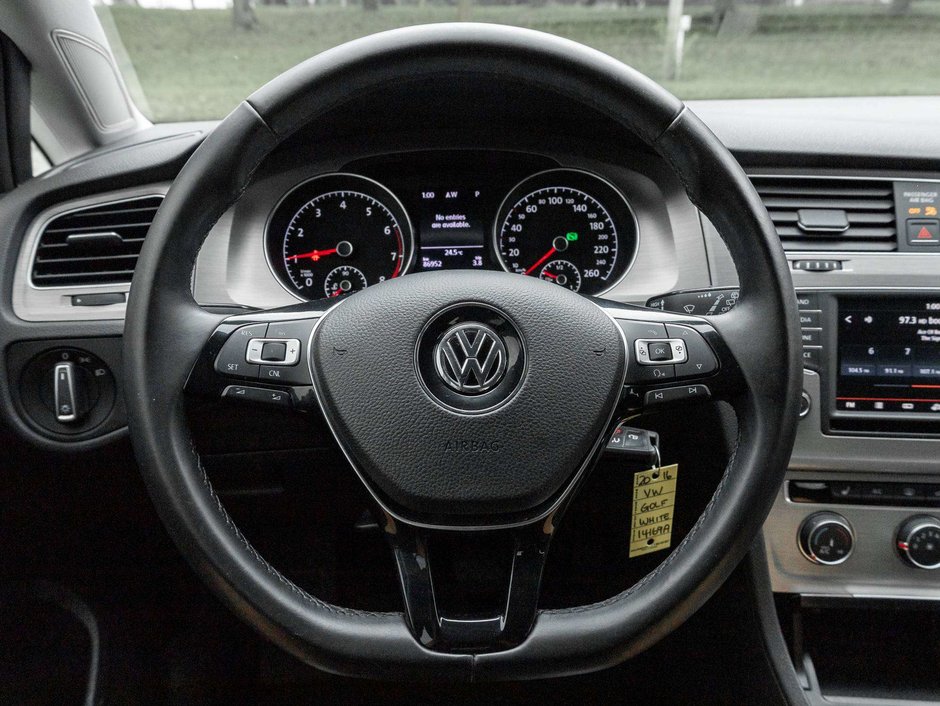 Volkswagen Golf Trendline^Trade In^Safety Cert^One Owner^Low km 2016-7