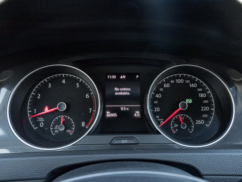 2018 Volkswagen Golf Highline 5-door Auto  TRADE IN  LOW KM  ONE OWNER-8