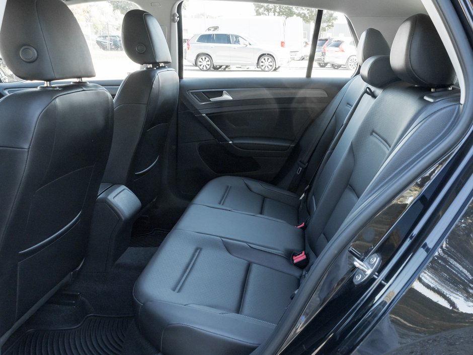 2018 Volkswagen Golf Highline 5-door Auto  TRADE IN  LOW KM  ONE OWNER-18