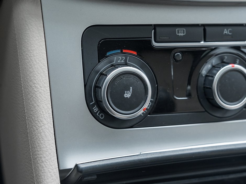 Volkswagen PASSAT CC 4dr Man Sportline   AS IS 2011-15